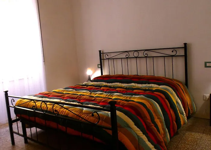 A La Gare Специя