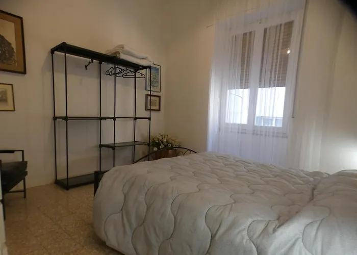 A La Gare Специя